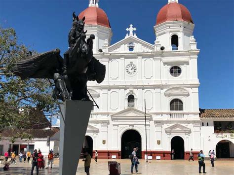 Medellín tour privato di mezza giornata delle città coloniali