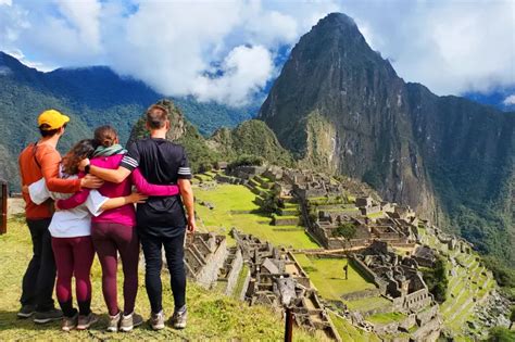 Inca Trail To Machu Picchu 2024Inca Trail Booking Inkayni Peru Tours