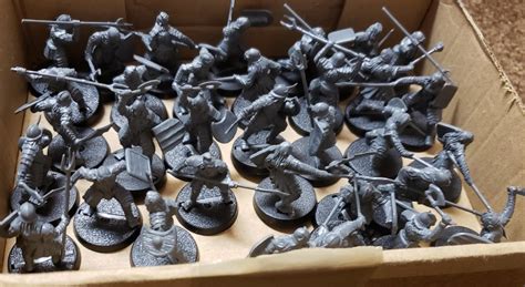 Miniature War gaming and painting: Painting Mordor Orcs (Lord of the rings)