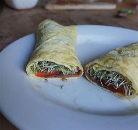 Bacon Avocado Egg Wrap | Easy casserole recipes, Cooking recipes, Pizza ...