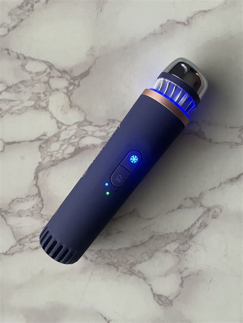 An Honest Review of Therabody's TheraFace Depuffing Wand | Who What Wear