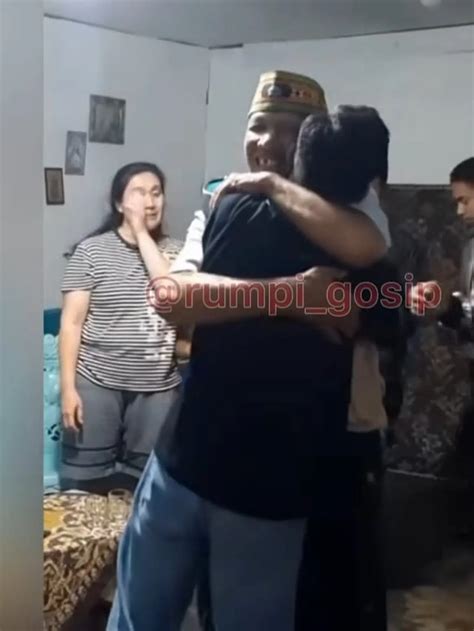 Sang Oma Meninggal Dunia Ini Potret Haru Betrand Peto Disambut