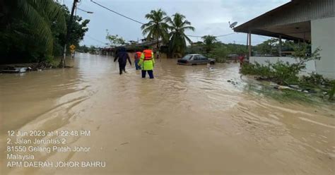 13 Flood Victims Evacuated In Rescue Operation New Straits Times