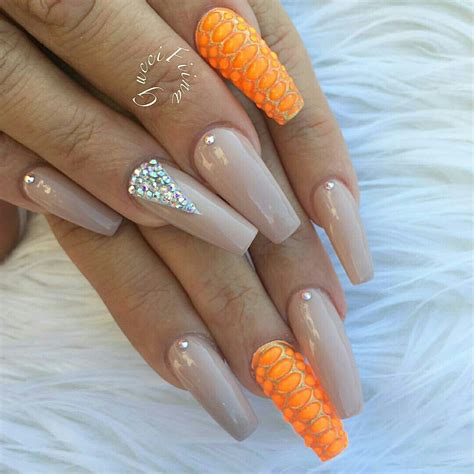 Pin By Niya On Nails Pink Glitter Nails Snake Skin Nails