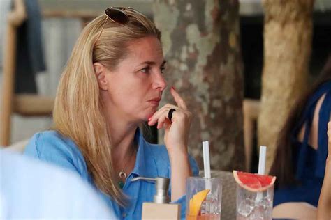 Fotos del día La foto del posado en bikini de Rosa Benito y Rosario Mohedano