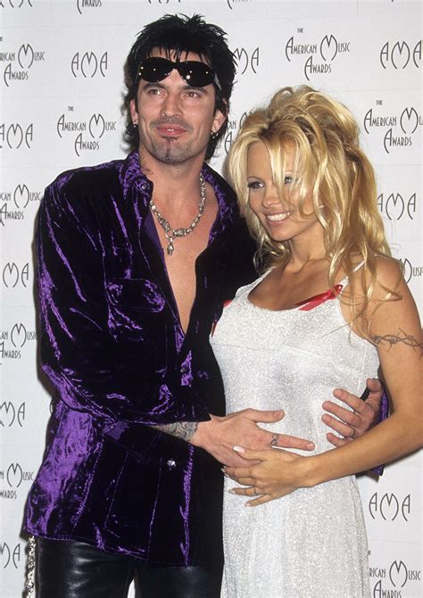 True Story Behind Pamela Anderson And Tommy Lee Leaked Sex Tape