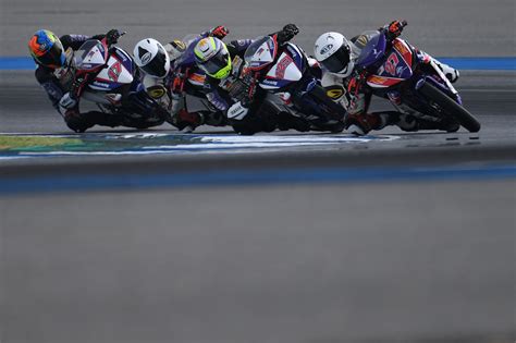 how to play uma racing 9