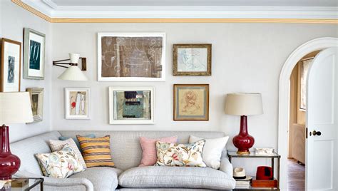 Wallpaper borders have had a modern revamp for 2022 | Homes & Gardens