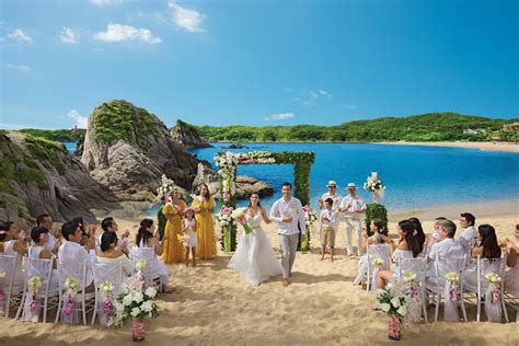 Dreams Huatulco Wedding - Mexico - Hola Weddings