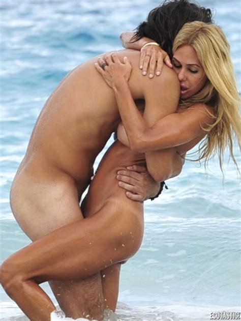 Photos Sex Tape Shauna Sand Sur La Plage