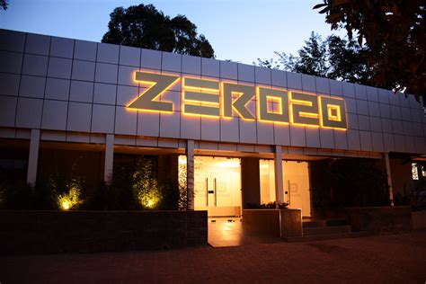 Zer020 – strut in, sip and savor