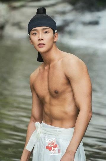 Pin di USA Thai su Asian Hot Bodies Attori coreani Attori Celebrità