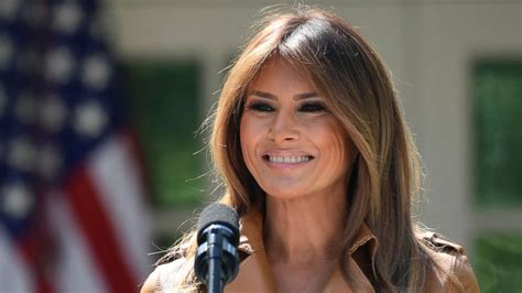 First lady Melania Trump back home from hospital - ABC13 Houston