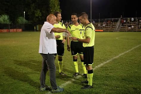 Le Immagini Del Torneo Notturno Di Porzano Giornale Di Brescia