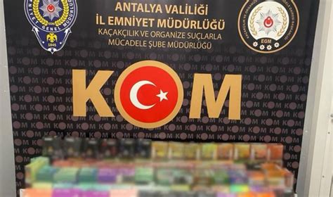 Antalya da polis tarafından yapılan kaçak sigara ve sahte alkol operasy