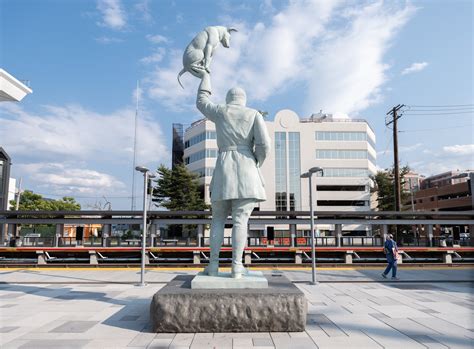 Donald Lipski, Bessie & Roxey — PUBLIC ART SERVICES