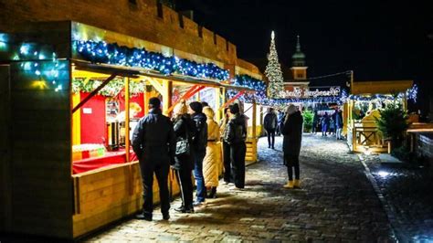 Jarmark Bo Onarodzeniowy W Warszawie Listopada Na Podwalu