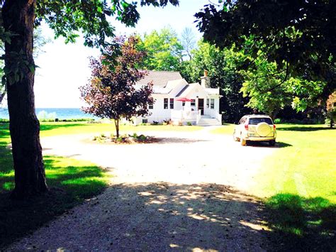 Waterfront Cottage Rental On Lake Michigan