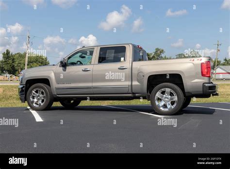 Kokomo Circa August Chevrolet Silverado Display Chevy Is