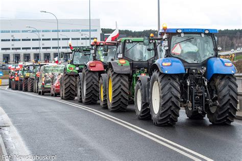 Trasa S Zablokowana Tak Wygl Da Protest Rolnik W Jeste My