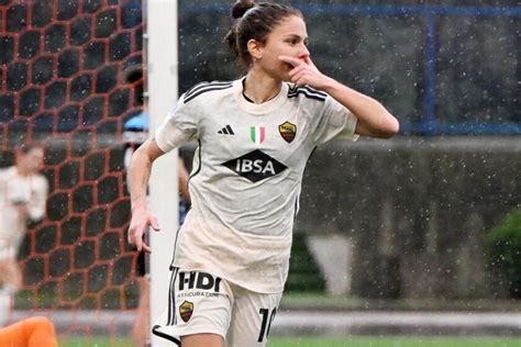 Rachele Baldi Rinnova Con La Fiorentina Calcio Femminile Italia