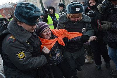 Police crackdown on anti-Putin protesters - The New Times