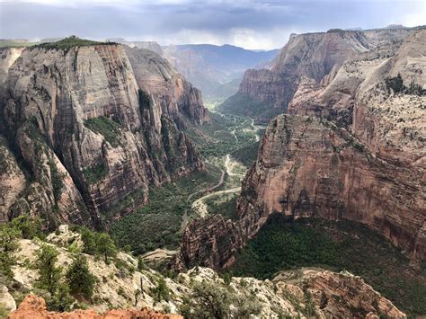 Observation Point, Zion National Park, Utah, USA [OC] [4032x3024 ...