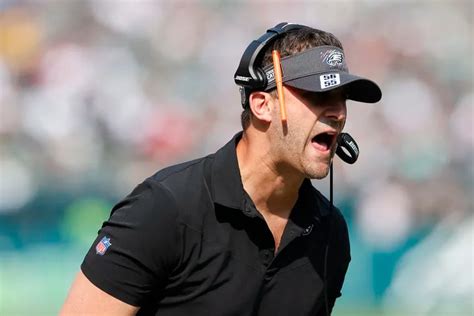 Eagles coach Nick Sirianni growing into role as NFL head coach