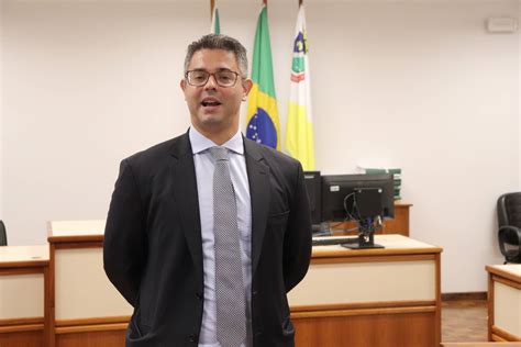 Novo Juiz Assume A 2ª Vara Judicial Da Comarca De Três Passos Rádio