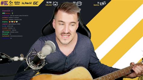 Izak Piewa I Gra Na Gitarze Ballad O Cyckach Musisz Zobaczy Youtube