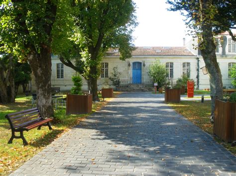 EHPAD Résidence du Château de Mons EHPAD à ROYAN Maisons de