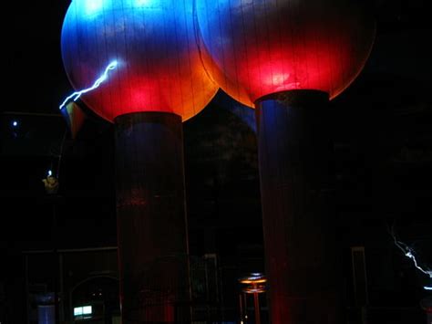 World S Largest Air Insulated Van De Graaff Generator Atlas Obscura