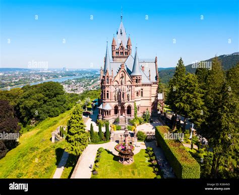 Schlossvilla Drachenburg Am Rhein Fotos Und Bildmaterial In Hoher