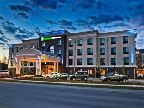 Holiday Inn Express and Suites Missoula Hotel (Missoula (MT)) - Deals ...