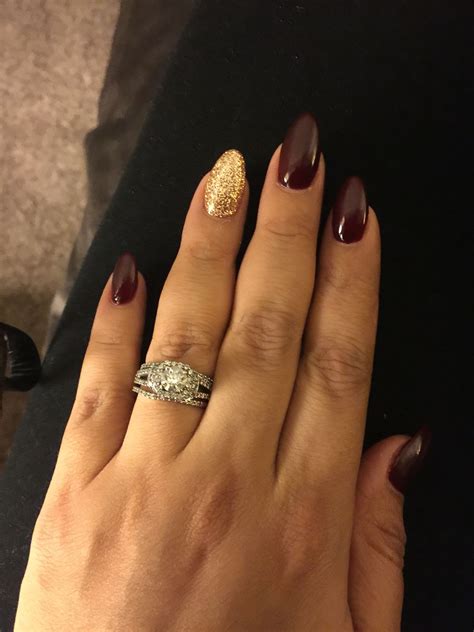 Rose Gold Accent With Burgundy Nails Burgundy Nails Gold Accent Nail