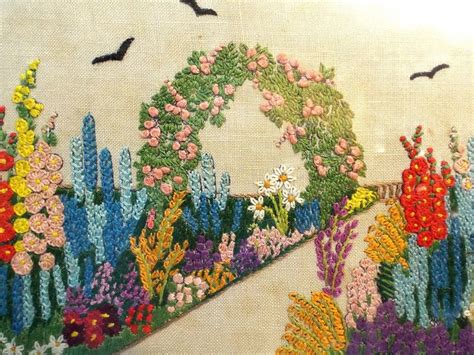 Pin By Donna Harris On Embroidery Pictures Garden Embroidery Vintage