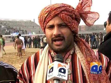 Bashir Bhola Bhala Wins Rustam Zaman Title Video Dailymotion