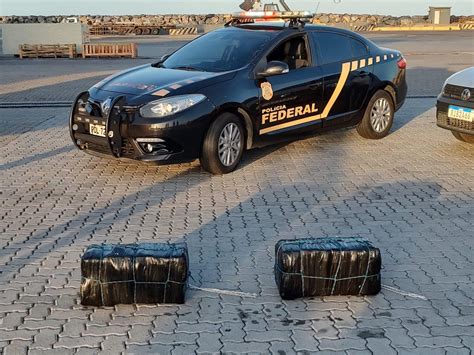 Quilos De Coca Na S O Apreendidos Em Casco De Navio No Porto Do