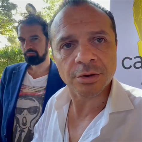 Il Tour Di Cateno De Luca Fa Tappa A Catania Urgente Avere Di Nuovo