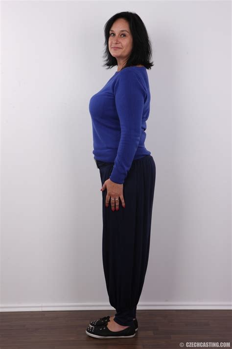 Mature Chick Slowly Gets Naked As She Takes XXX Dessert Picture 3