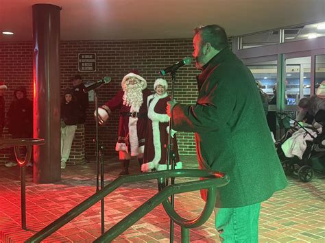 Downtown Toms River set to sparkle at annual Christmas tree lighting