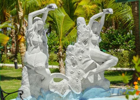 Sculpture Of Half Naked Sea Siren And Mermaid Editorial Photo Image Of Exterior Leisure 44769321