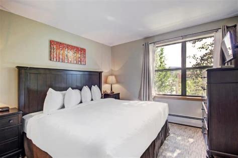 River Mountain Lodge - Breckenridge Accommodation - MountainWatch Travel