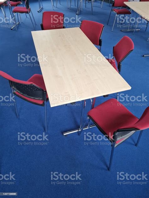 Seats Around A Table In A Classroom Stock Photo - Download Image Now - Business, Chair ...