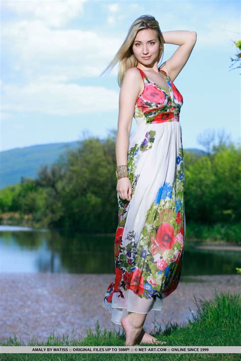 Pretty Hot Dress XXX Dessert Picture