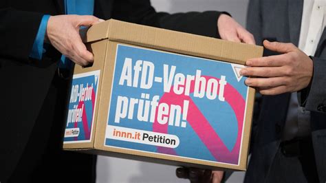 AfD Verbot Petition Hat Rund 800 000 Unterschriften