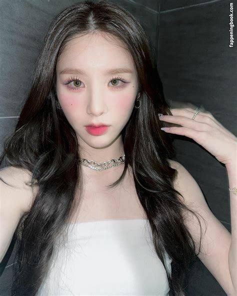 HeeJin Heejin Theworld Nude OnlyFans Leaks Fappening FappeningBook