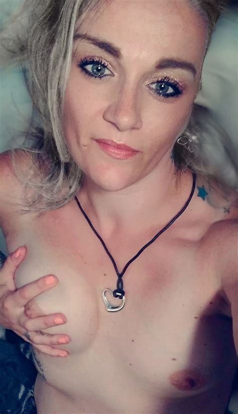 Selfies In Bed Nudes SexyFrex NUDE PICS ORG