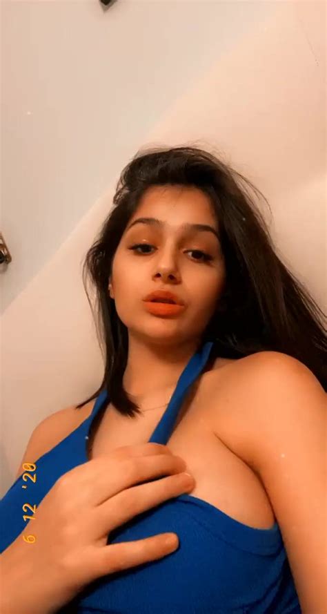 Julia Tica Nude Boob Nipple Flash Onlyfans