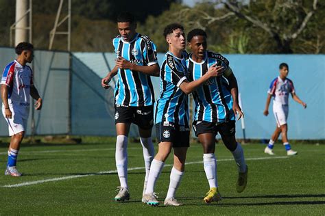 Grêmio bate o Fortaleza e volta a vencer no Brasileiro Sub 17